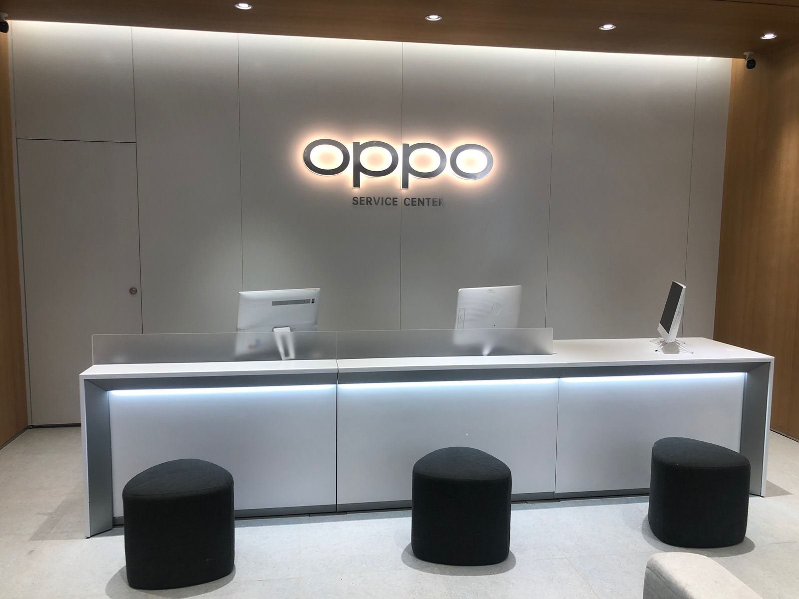 Oppo unveils biggest customer experience Shop in Nairobi CBD.